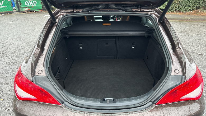 Mercedes-Benz CLA 200d Sport 5dr Tip Auto Diesel Estate